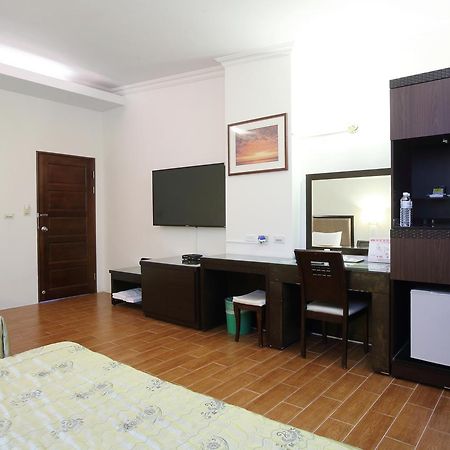Cyuan Tang Hot Spring Hotel Jiaoxi Buitenkant foto